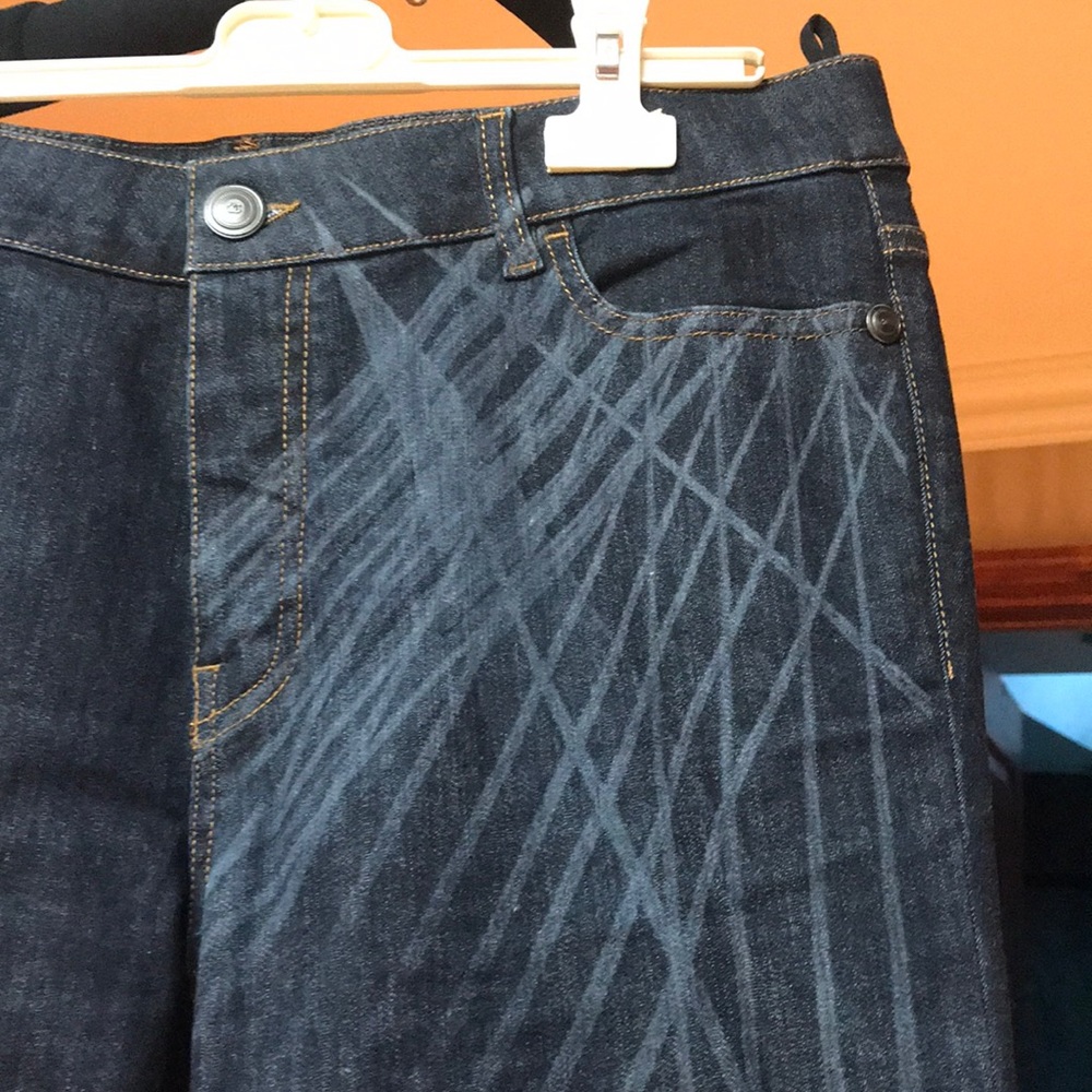 Jeans - Picture 2 of 4